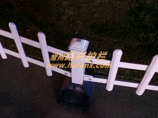 鋅鋼草坪護欄